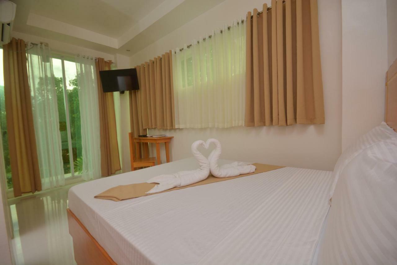 Cherry'S Courtyard Puerto Princesa Exterior photo