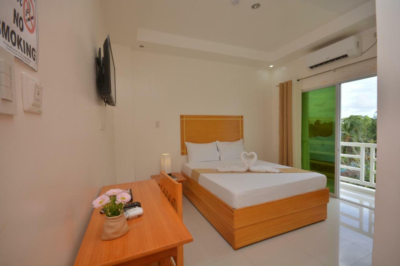 Cherry'S Courtyard Puerto Princesa Exterior photo